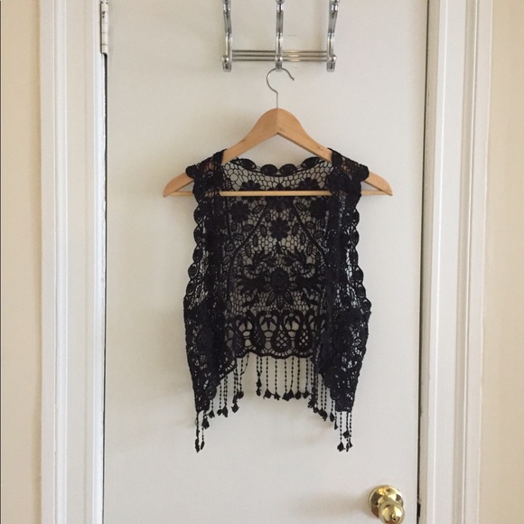 Detailed Boho Vest - Picture 3 of 3